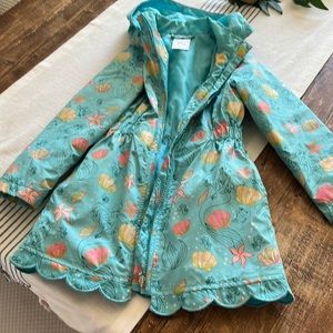 Little Mermaid color change raincoat Size 4
